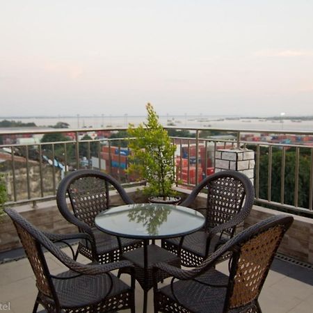 Millennium Hotel Γιανγκόν Εξωτερικό φωτογραφία