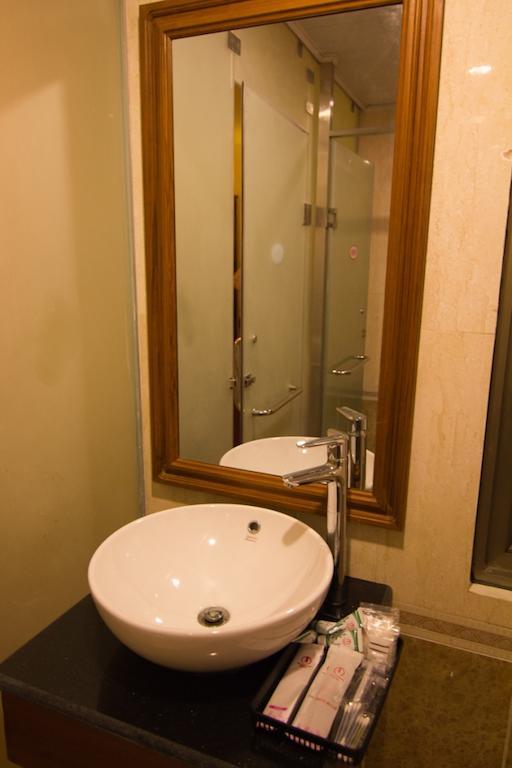 Millennium Hotel Γιανγκόν Εξωτερικό φωτογραφία