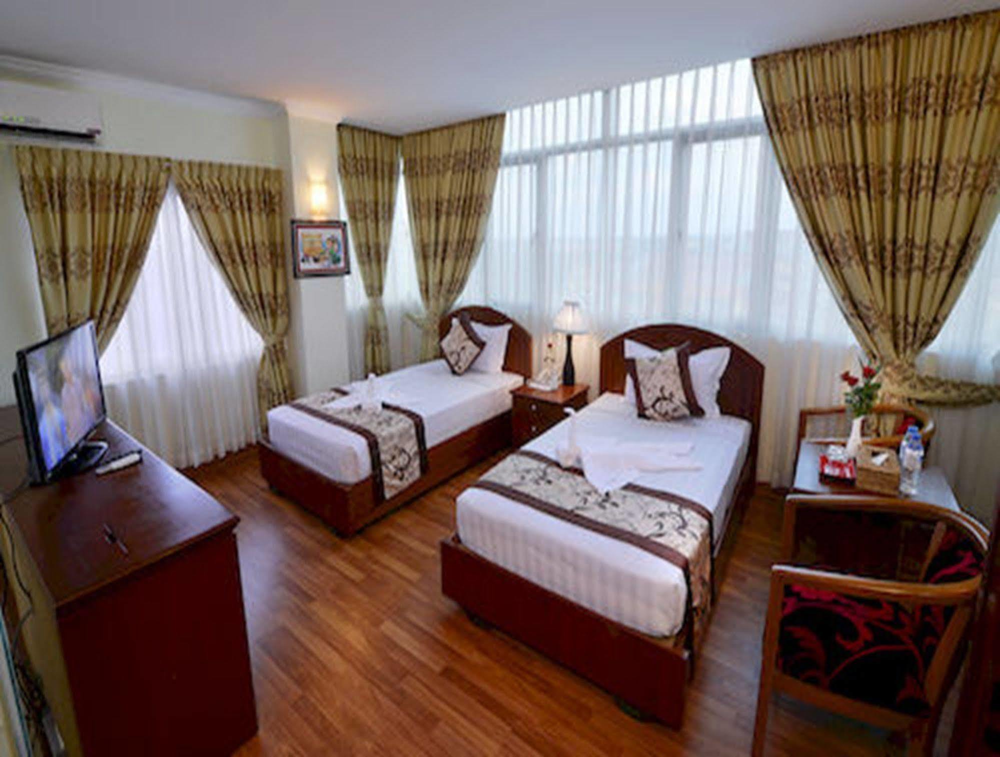 Millennium Hotel Γιανγκόν Εξωτερικό φωτογραφία